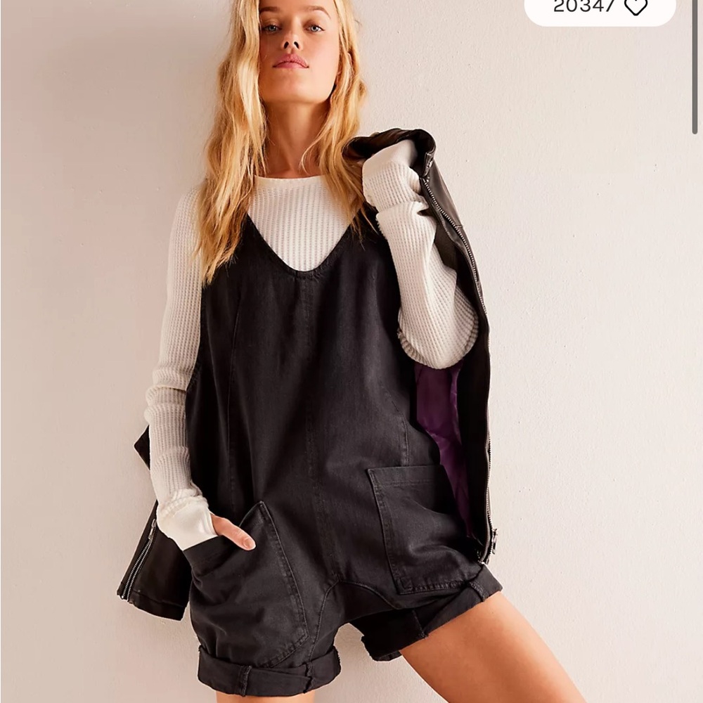 We the free high roller shorts. Black size small overalls
